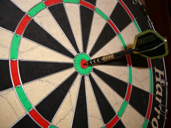 Harrows_Bristle_Board_Bullseye